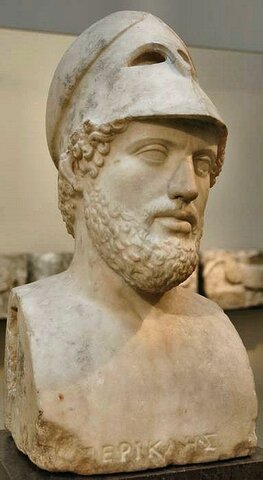 Pericles comienza a gobernar Atenas
