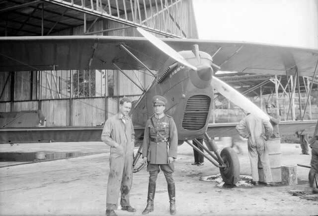 ESCUELA DE AVIACION MILITAR