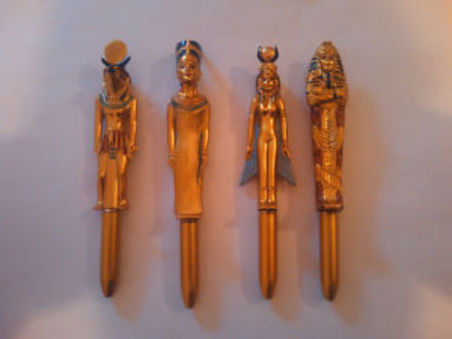 King of Egypt was given a pen with a reservior.