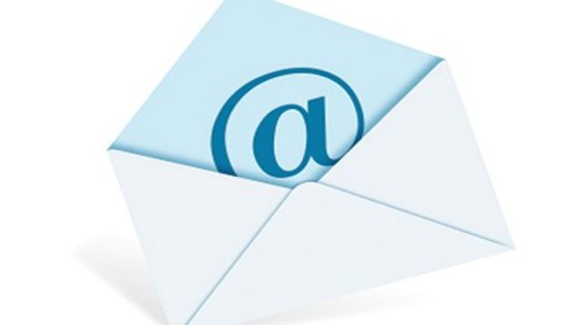 Enviament 1er Correu Electònic