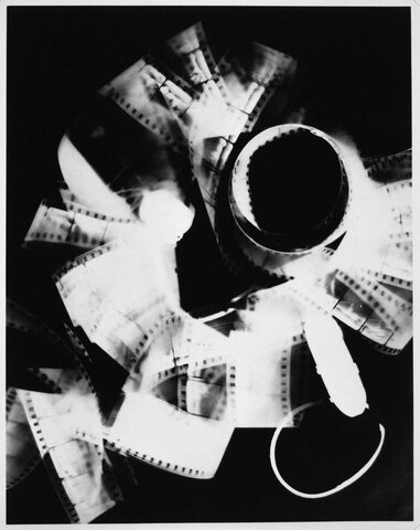 Invenció del Rayograma (1922)