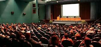 Ponencia presentada al VII Congreso Nacional por J. Mayor sobre «Psicología de la Educación y formación del profesorado»