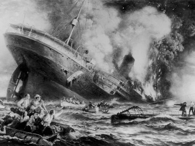 RMS Lusitania sinks