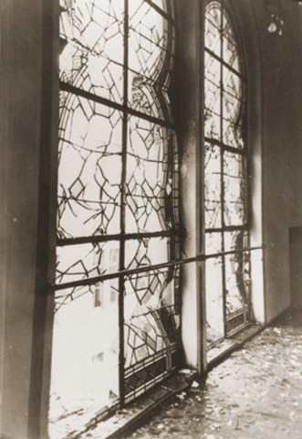 Kristallnacht- Night of broken glass
