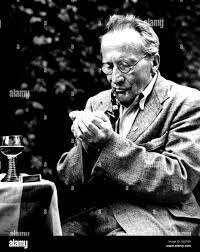 Erwin Schrodinger (1887 – 1961)