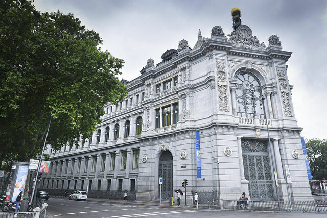 SE EMPIEZA A UTILIZAR POR LOS BANCOS