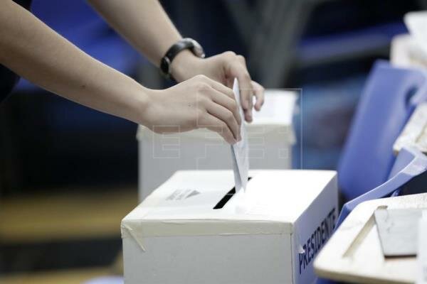 La Cámara de Senadores realizó el escrutinio de los votos de las legislaturas de los Estados en México