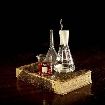 Timeline: La Historia de la Química por Juan Pablo Xicay Ordoñez