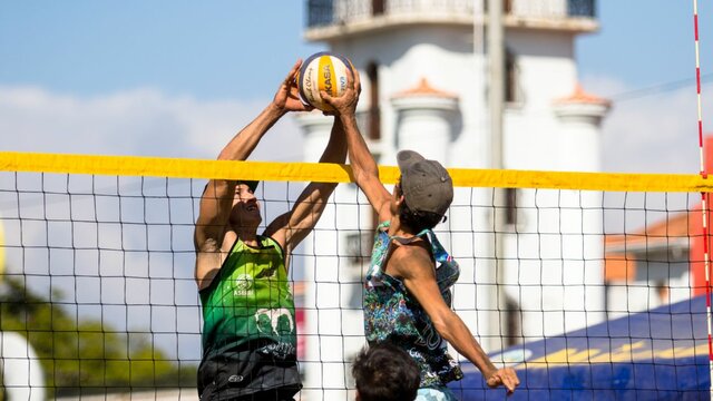 Primer torneo de duplas.