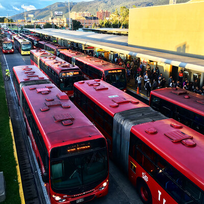 Timeline: Historia del Transporte Público en Bogotá
