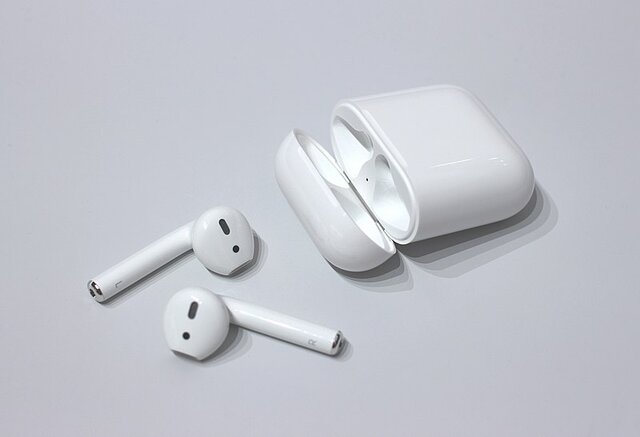First Generation Apple Airpods