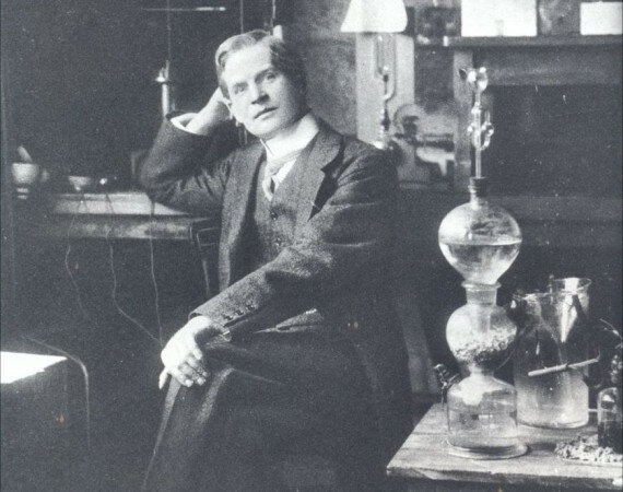 Descubrimiento de las reglas de transmutación