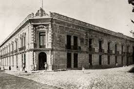 Se decreta la creación de la comisión geográfica exploradora