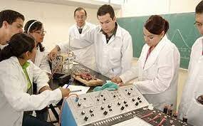 Se constituyera la academia de la investigación científica