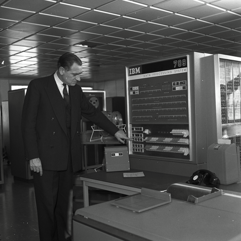 Primer correo electrónico