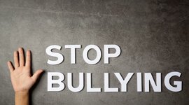 Timeline: Βία σχολική