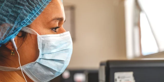 LA OPS ACOMPAÑA LA TRANSFORMACIÓN DE LA EDUCACIÓN DE PROFESIONES DE SALUD EN TIEMPOS DE COVID-19.