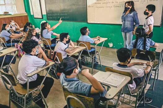 DE REGRESO A CLASES 2022 (COLOMBIA)