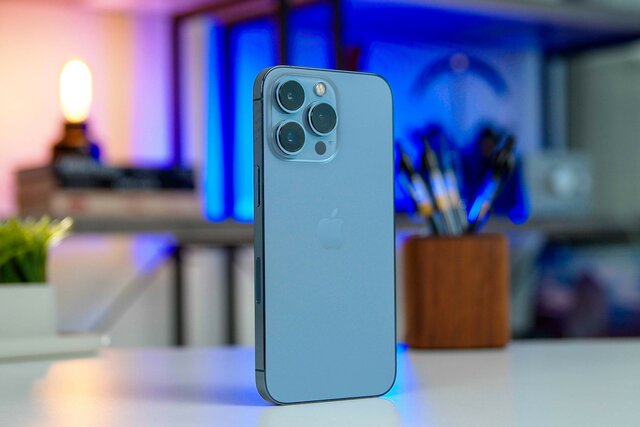 I phone 13