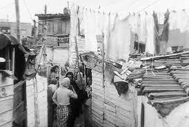 Aumento de la desigualdad y aumento de la deuda externa