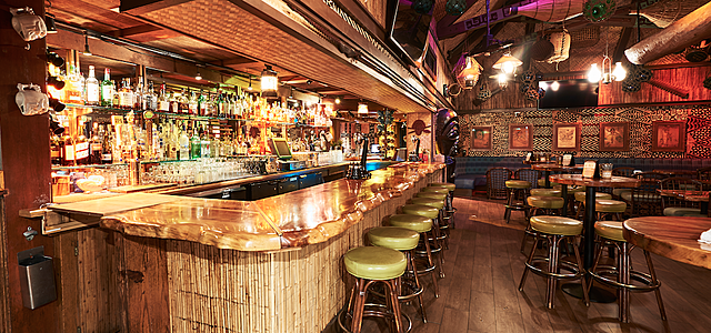 TRADER VIC