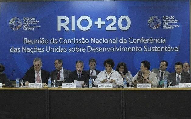 CONFERENCIA MUNDIAL SOBRE DESARROLLO SOSTENIBLE (“RÍO+10”, JOHANNES-BURGO).