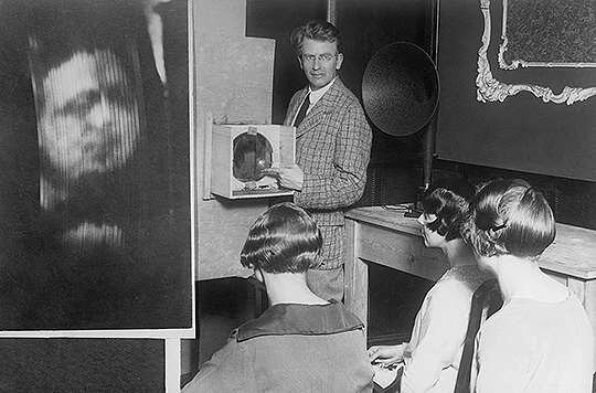 John Logie Baird conducts the first public demonstration of a television
