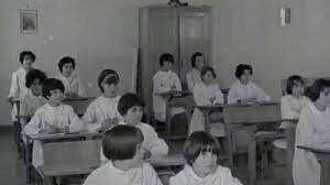 Ampliación de la educación obligatoria hasta los 14 años.