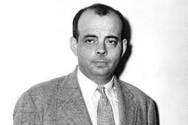 Saint-Exupéry publie "L'Aviateur", dans le "Navire d'Argent"