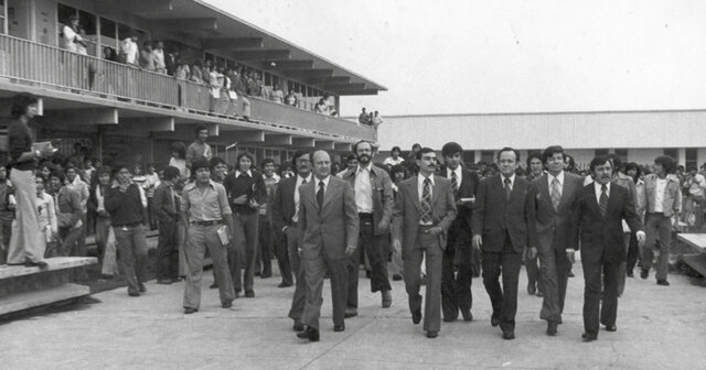 Creación de escuelas de nivel medio superior y superior