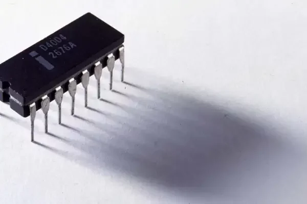 la venta del primer microchip