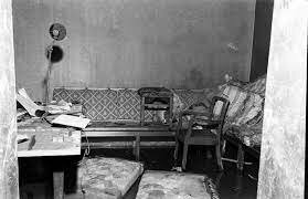 Hitler poisoned his wife and kills himself