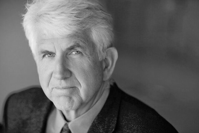 Bob Metcalfe expone sus primeras ideas para la implementación del protocolo Ethernet