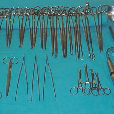 Timeline: Evolución del Instrumental Quirúrgico