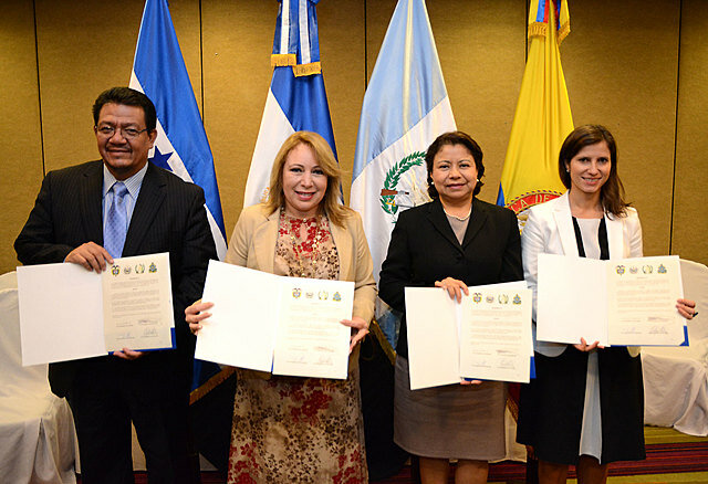 TLC ENTRE EL SALVADOR Y COLOMBIA