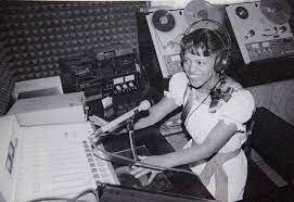 PRIMERA OFICINA INFORMATIZADA