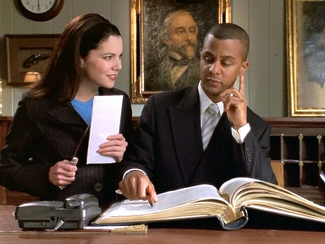 Treballar a l'hotel de la Cala ella com a recepcionista