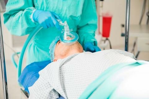 EXPERIMENTA CON ANESTESIA QUIRÚRGICA