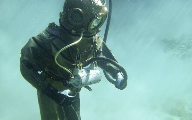 PERFECCIONAMIENTO DEL EQUIPO DE BUCEO