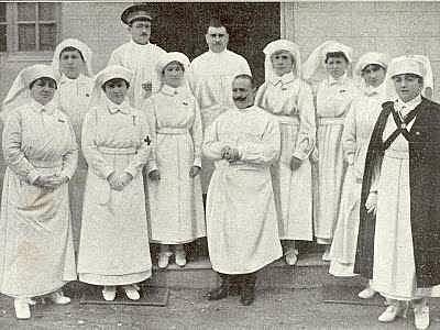 Ignacio Torres abrió "Escuela para dar lecciones de obstetricia"