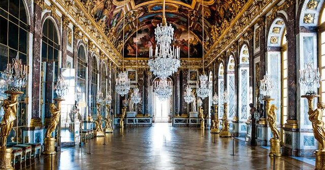 Palace of Versailles built