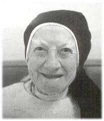 Primera enfermera en obtener un diploma.