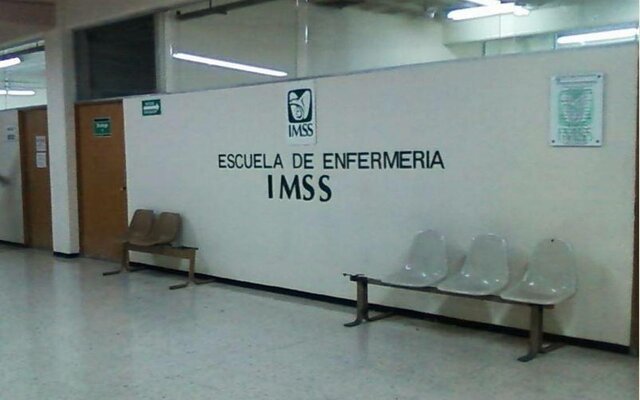 Fundación de la Escuela de Enfermería del Instituto Mexicano del Seguro Social.