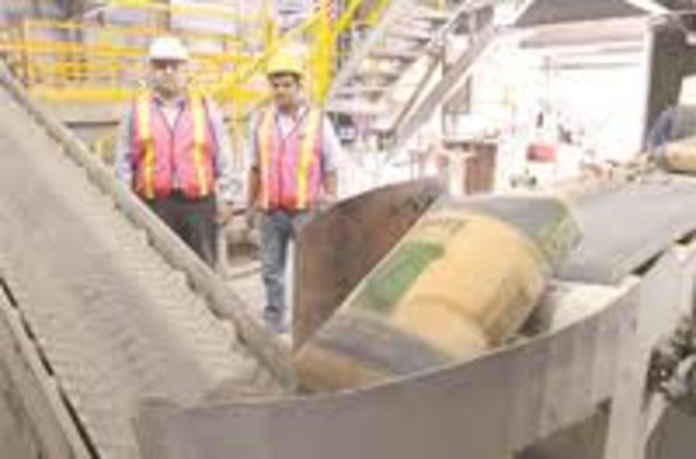 Se crea la Distribuidora Costarricense de Cementos S.A. (DISCOCEM).