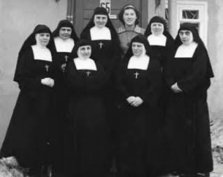 Expulsión de las Hermanas de la Caridad