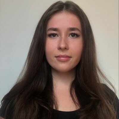 Timeline: Szi-Miklós Karolina, azaz Én