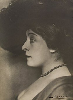 Megismerkedés Diósyné Brüll Adéllal