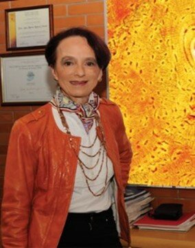 Ana María López Colomé (27 de septiembre 1944)