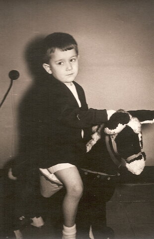 Nace Machado en Sevilla