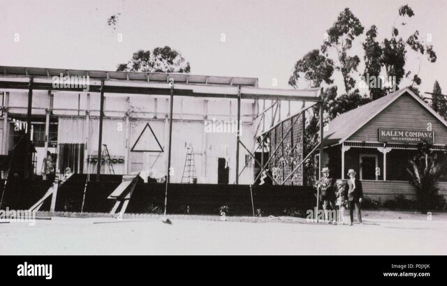 EMPRESARIOS INCURSIONAN COMO PRODUCTORES